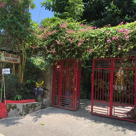 Red Palms Apartment